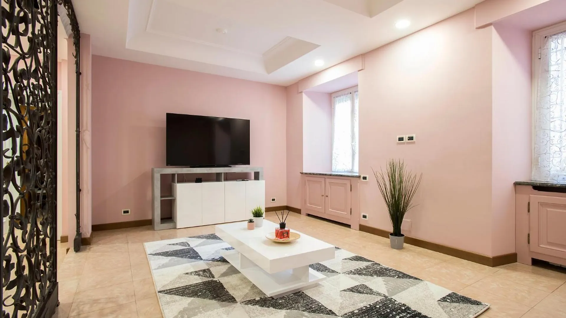 Appartamento Appia Luxe - A Poche Fermate Del Centro Roma