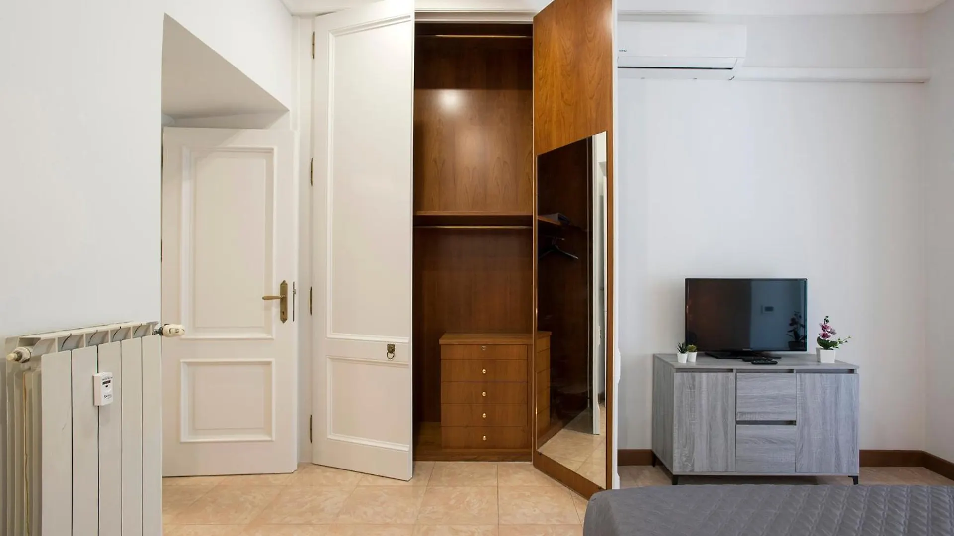 Appartamento Appia Luxe - A Poche Fermate Del Centro Roma Italia