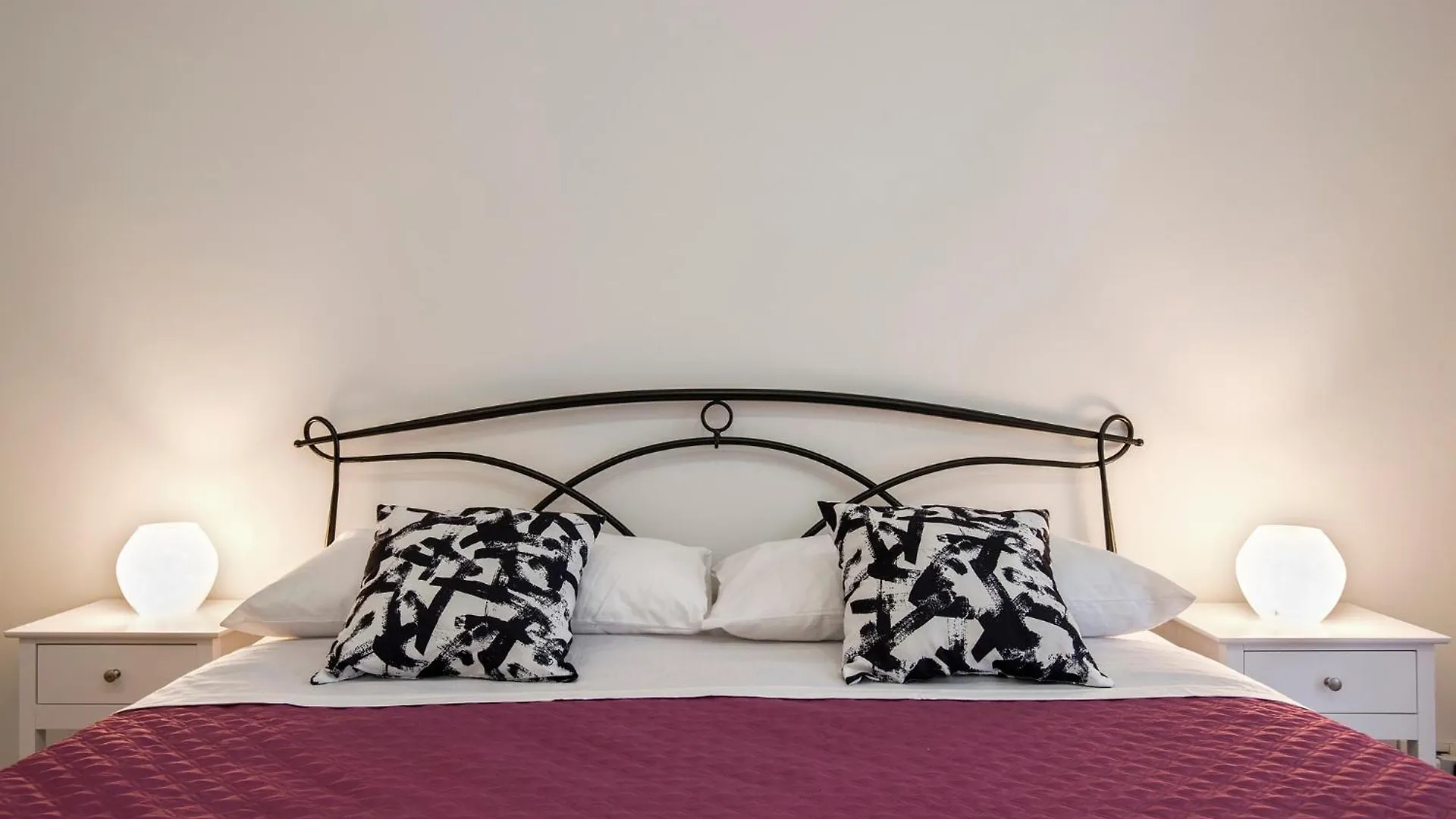 Appartamento Appia Luxe - A Poche Fermate Del Centro Roma