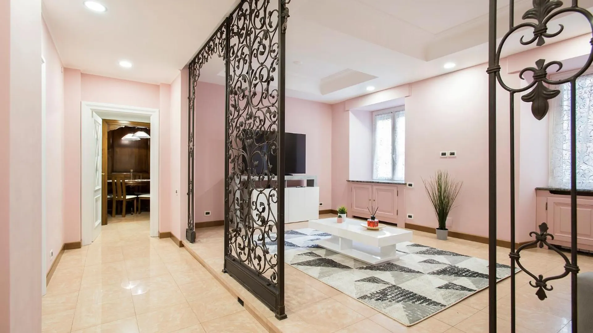 Appartamento Appia Luxe - A Poche Fermate Del Centro Roma