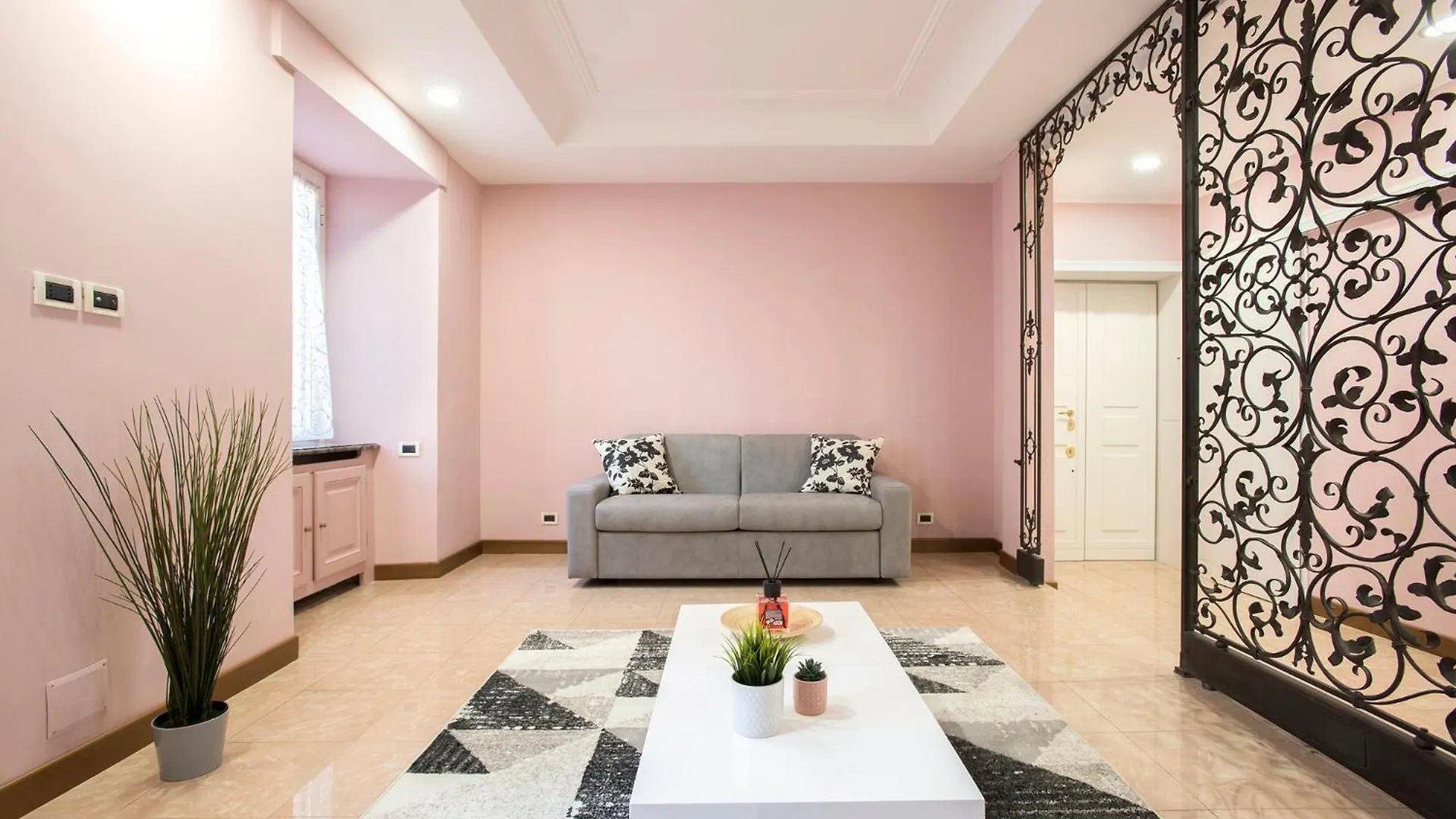 Appartamento Appia Luxe - A Poche Fermate Del Centro Roma