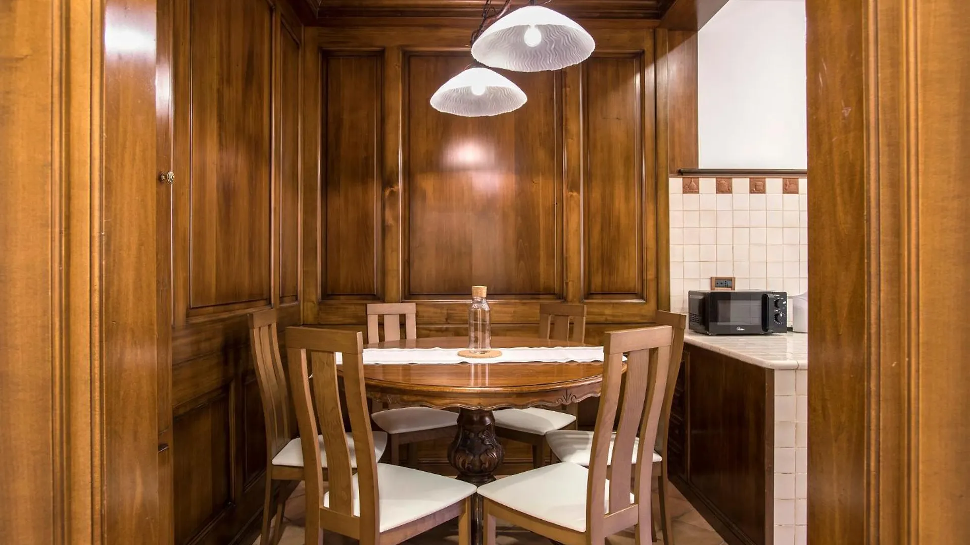Appartamento Appia Luxe - A Poche Fermate Del Centro Roma 0*,